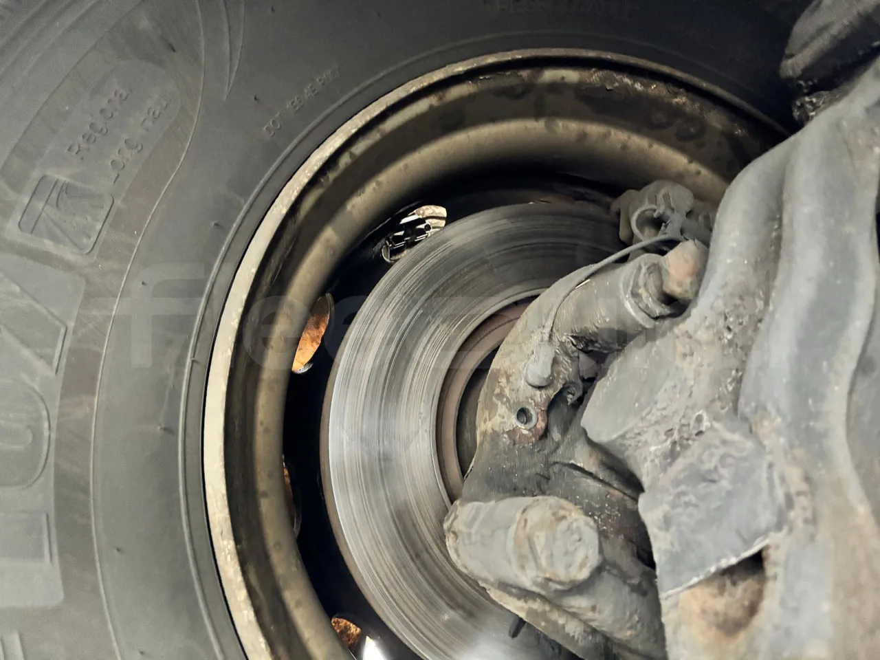 Setra S517 - Third Axle Discs Left Side