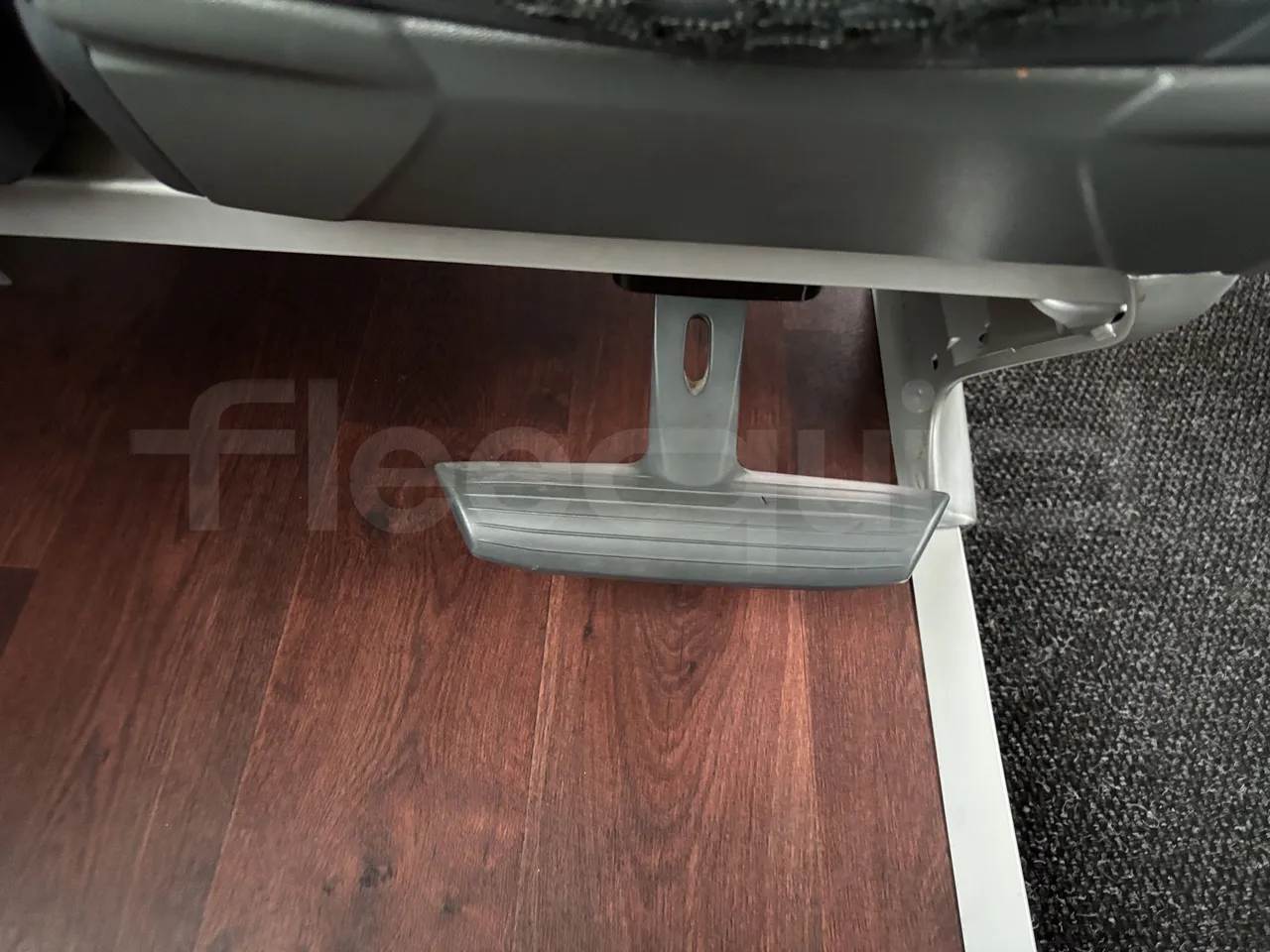 Setra S517 - Footrest