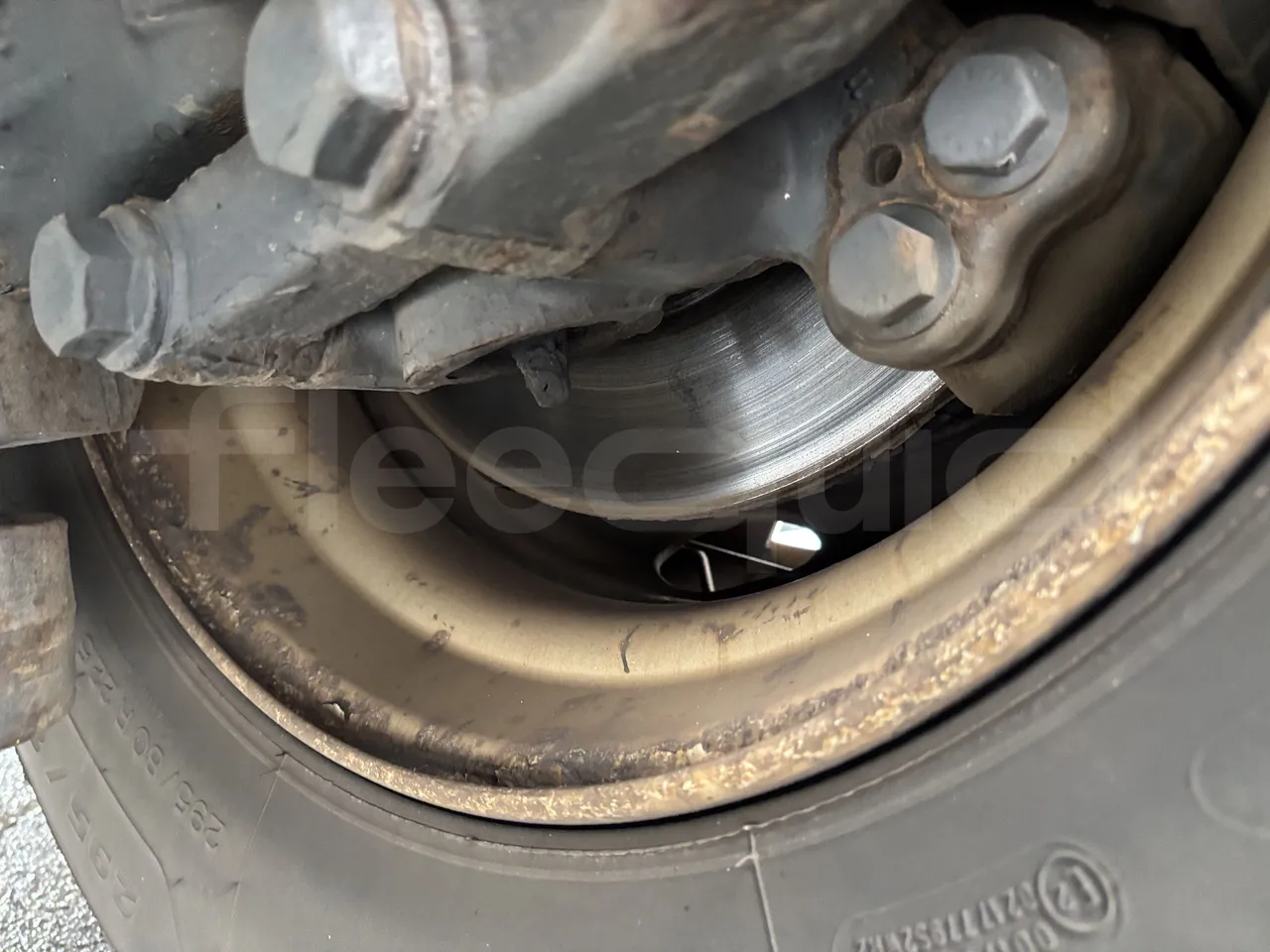 Setra S517 - First Axle Discs Left Side