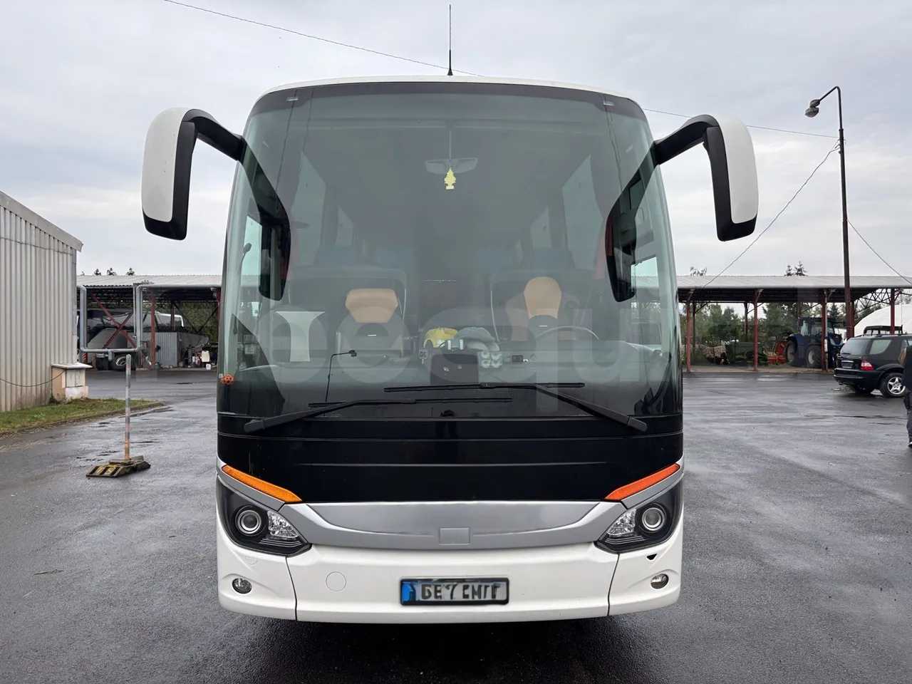 Setra S517 - Front