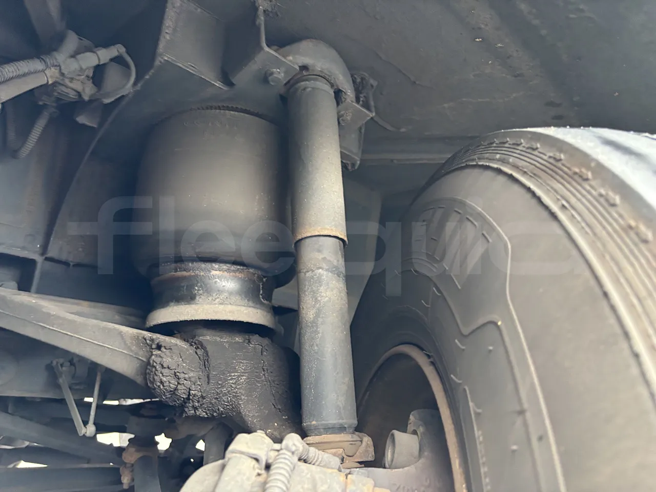Setra S517 - First Axle Shock Absorbers Left Side