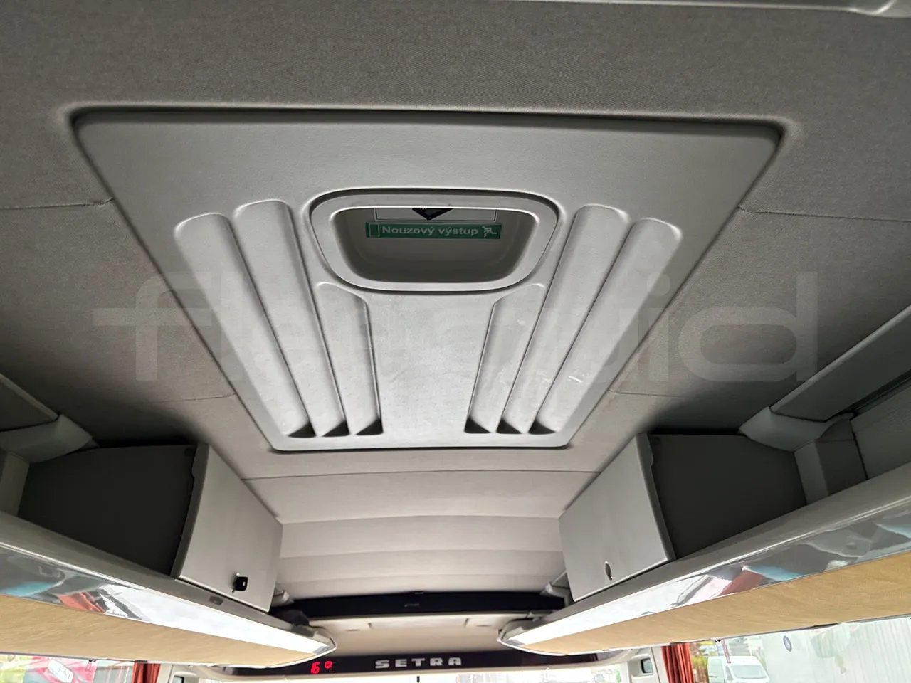 Setra S517 - Roof Hatch 1