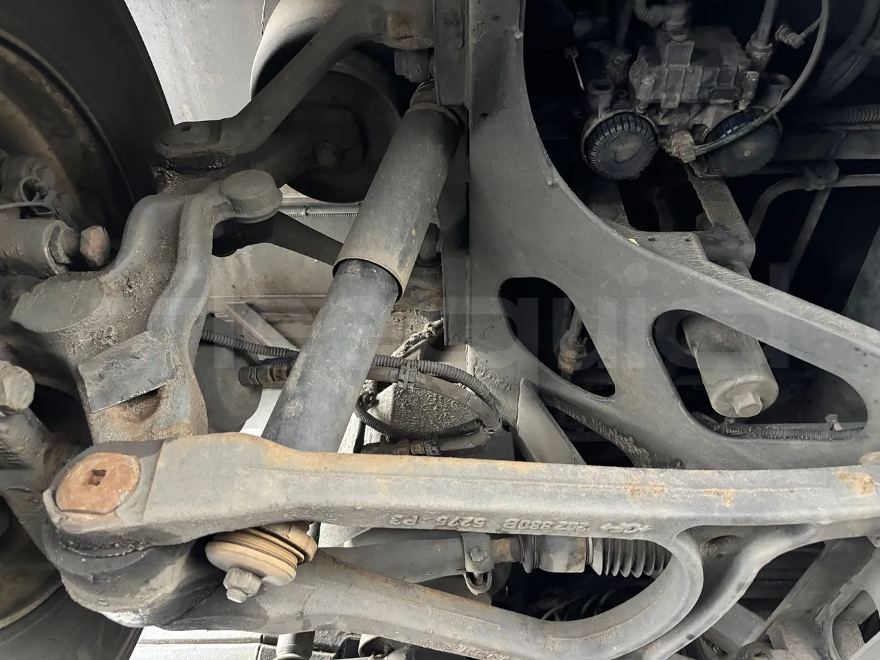 Setra S517 - Third Axle First Shock Absorbers Left Side
