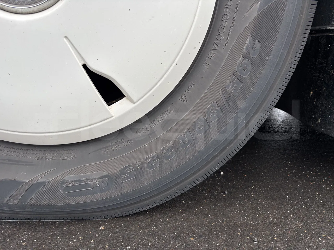 Setra S517 - Second Axle Left Side: Tyre Size