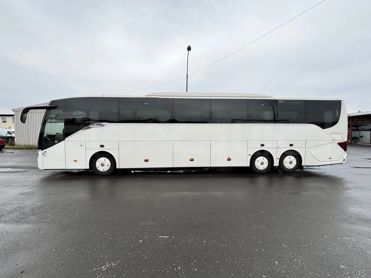 Setra S517 - Left Side