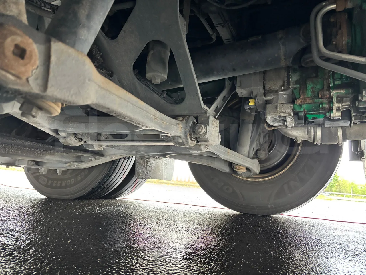 Setra S517 - Third Axle Left Side