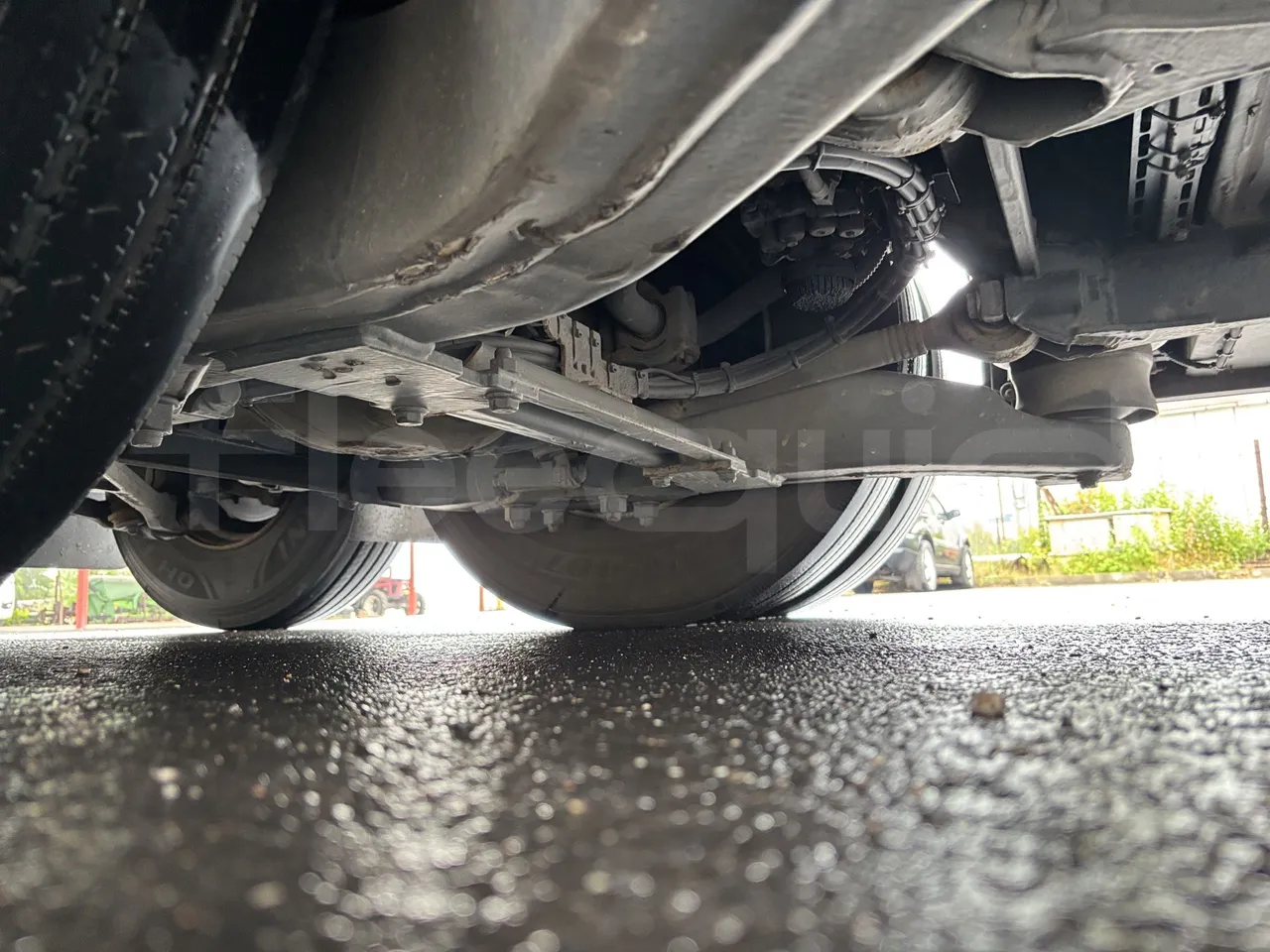 Setra S517 - Second Axle Left Side