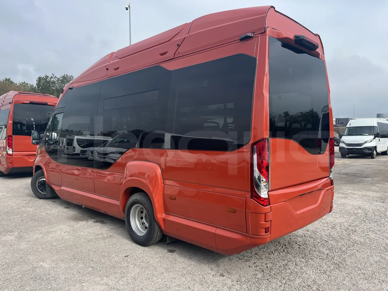 Iveco Daily - 3/4 Rear Left Side