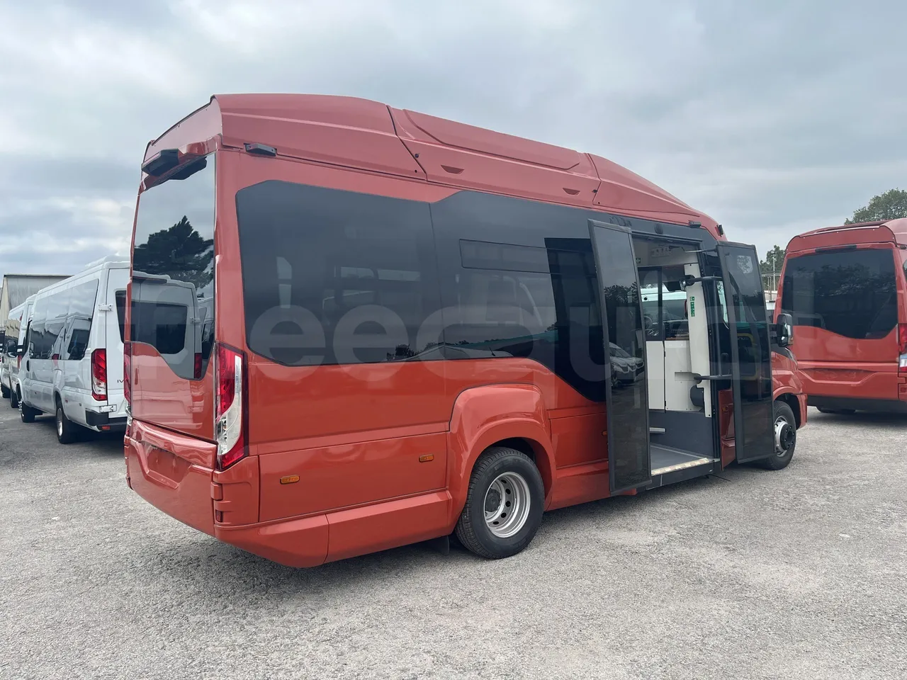 Iveco Daily - 3/4 Rear Right Side Doors Open