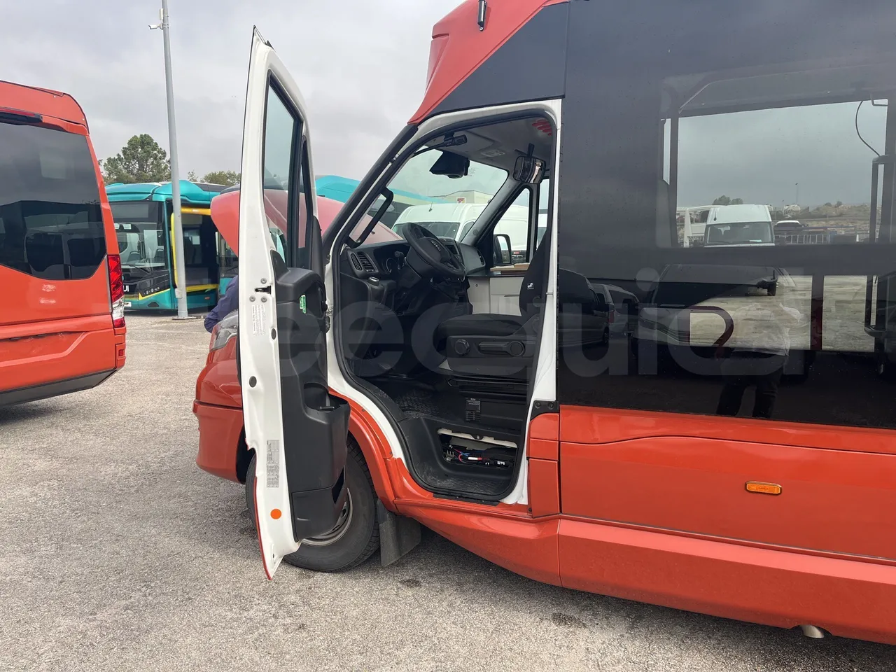 Iveco Daily - Driver Door Open