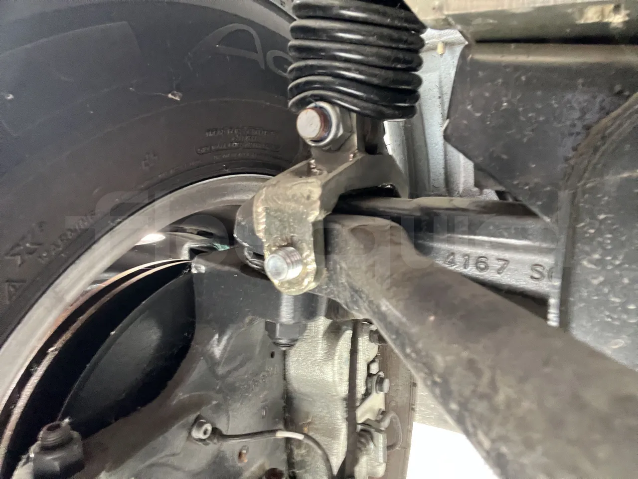Iveco Daily - First Axle Brake Calipers Right Side