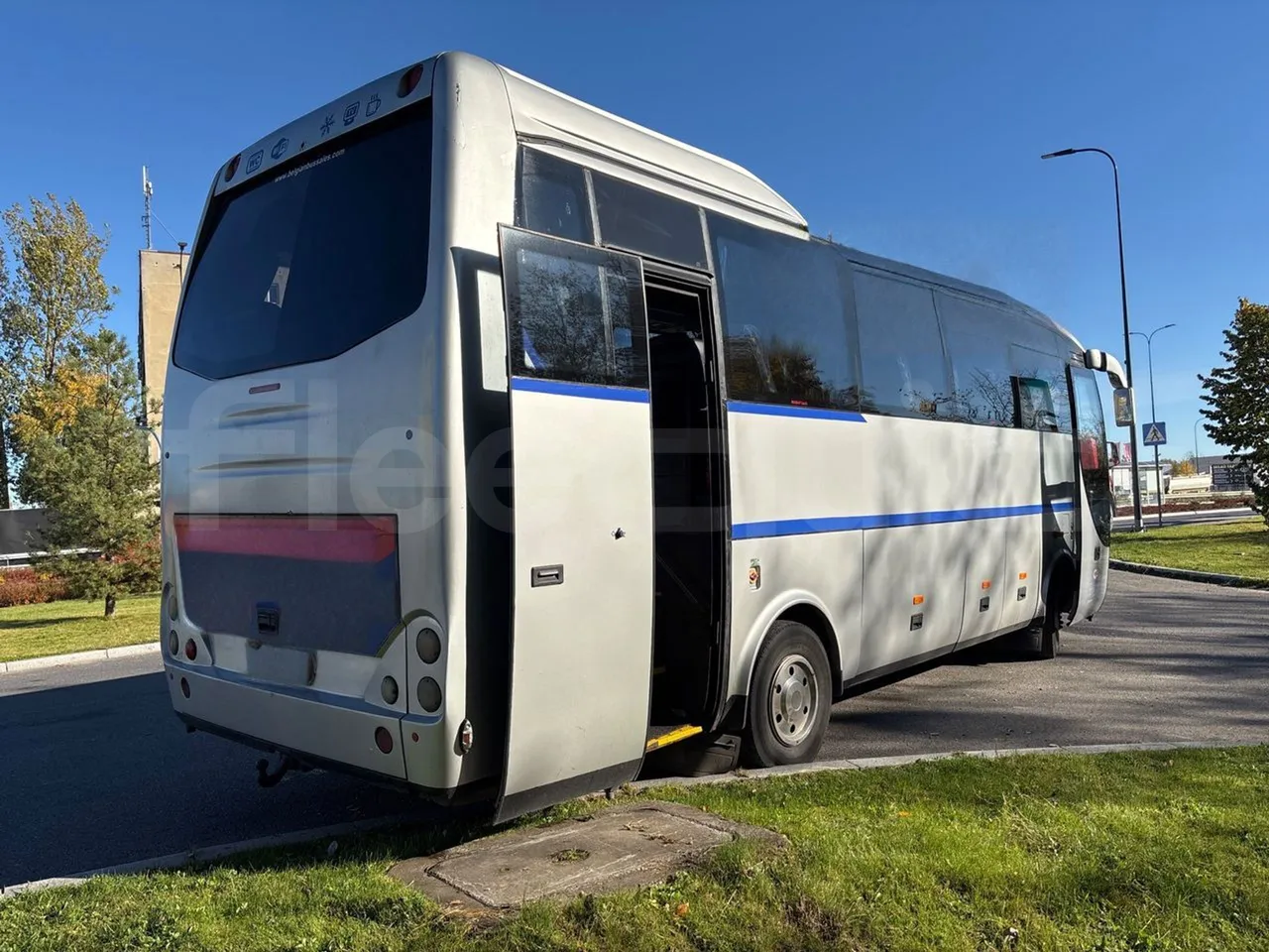 Temsa Opalin BGI9-EURO4-206kwH-8,4m - 3/4 right rear doors open