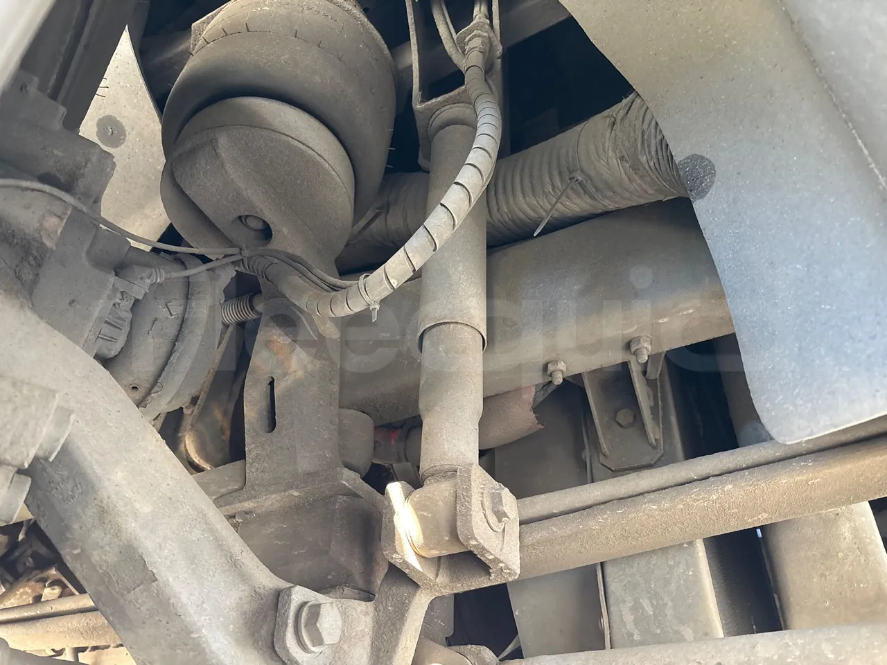 Temsa Opalin BGI9-EURO4-206kwH-8,4m - front shock absorbers right