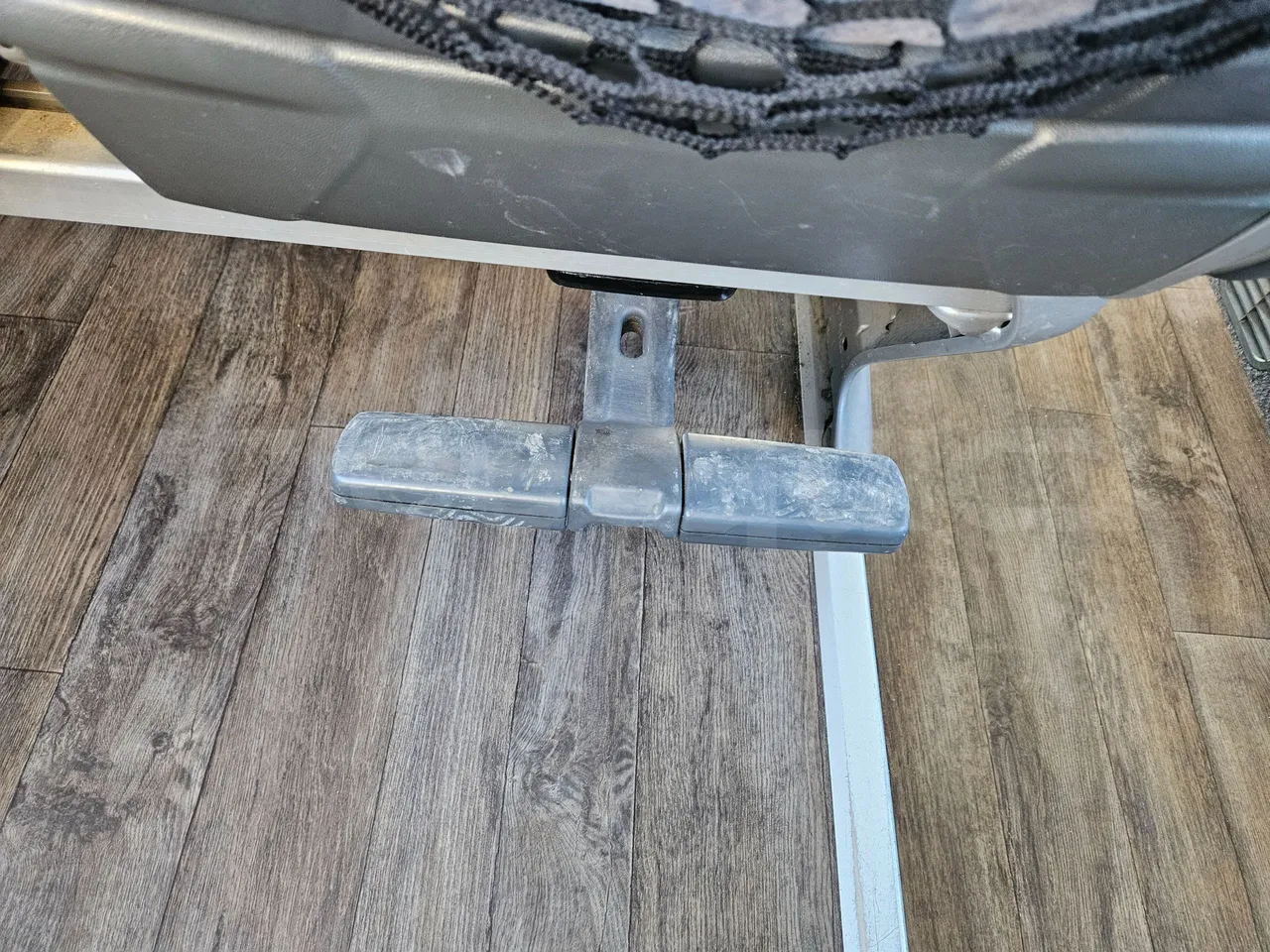 Setra S416 GT-HD/2 - EUR5 - 315kW - 13.020m - footrest detail photo