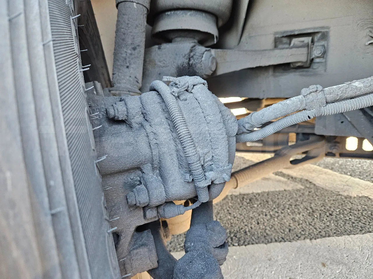 Setra S416 GT-HD/2 - EUR5 - 315kW - 13.020m - front brake calipers right