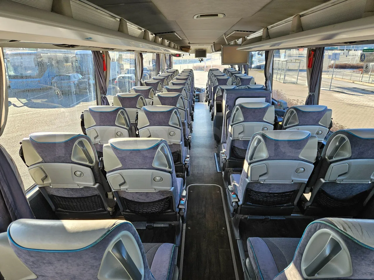 Setra S416 GT-HD/2 - EUR5 - 315kW - 13.020m - forward view all seats last row height