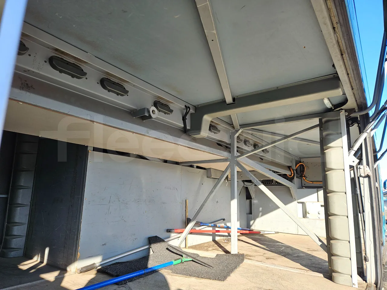 Setra S416 GT-HD/2 - EUR5 - 315kW - 13.020m - internal frame rust check