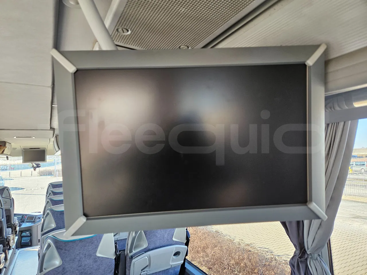 Setra S416 GT-HD/2 - EUR5 - 315kW - 13.020m - monitor detail photo