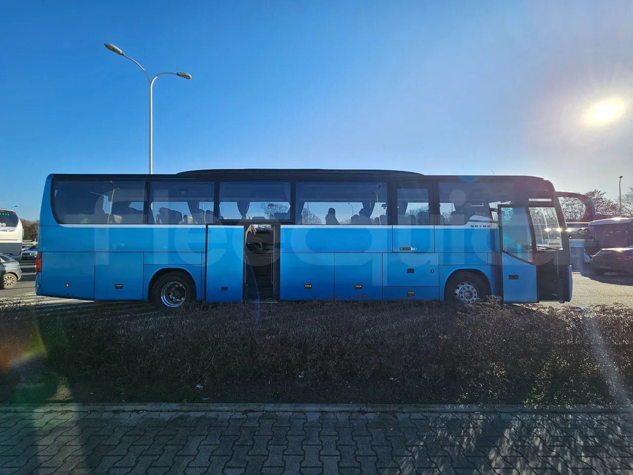 Setra S416 GT-HD/2 - EUR5 - 315kW - 13.020m - right side doors open