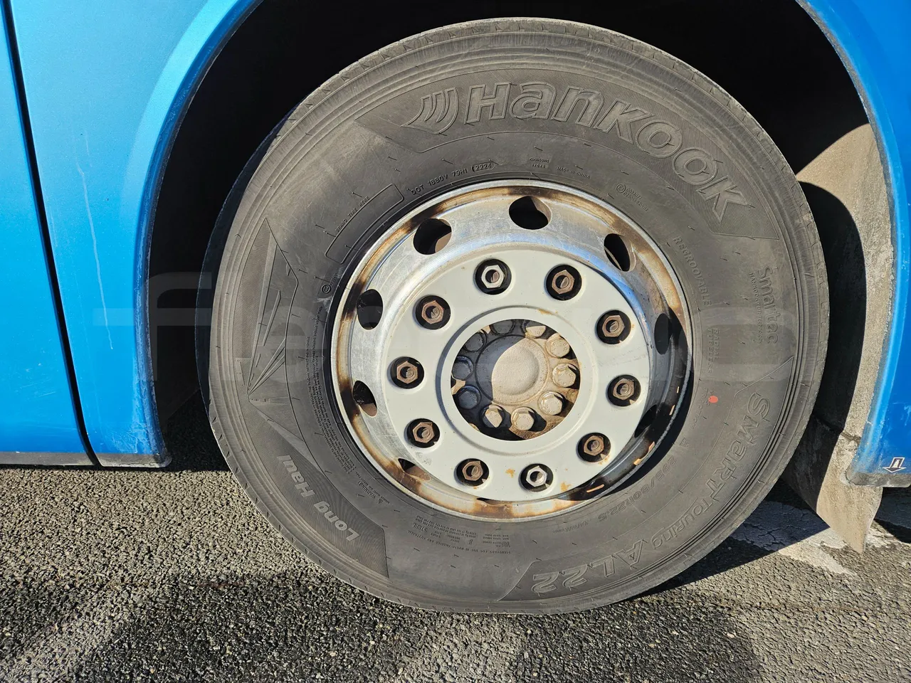 Setra S416 GT-HD/2 - EUR5 - 315kW - 13.020m - front left tire measurements