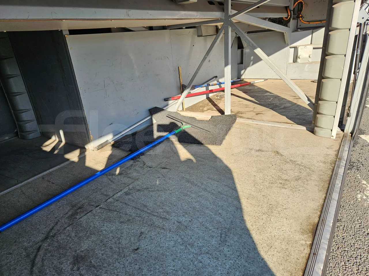 Setra S416 GT-HD/2 - EUR5 - 315kW - 13.020m - under carpet photo