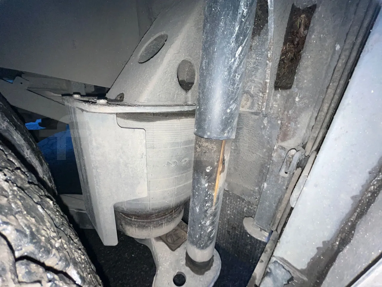 Irizar i6 I6S 13.35 - Euro 6 - 300kW - 12.920 mt - axel 2 air springs 1 left