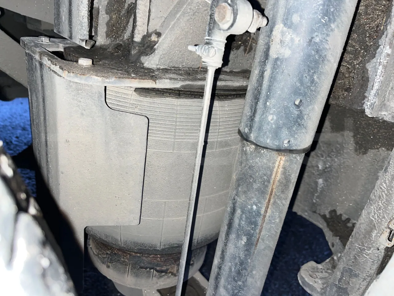 Irizar i6 I6S 13.35 - Euro 6 - 300kW - 12.920 mt - axel 2 air springs 2 right