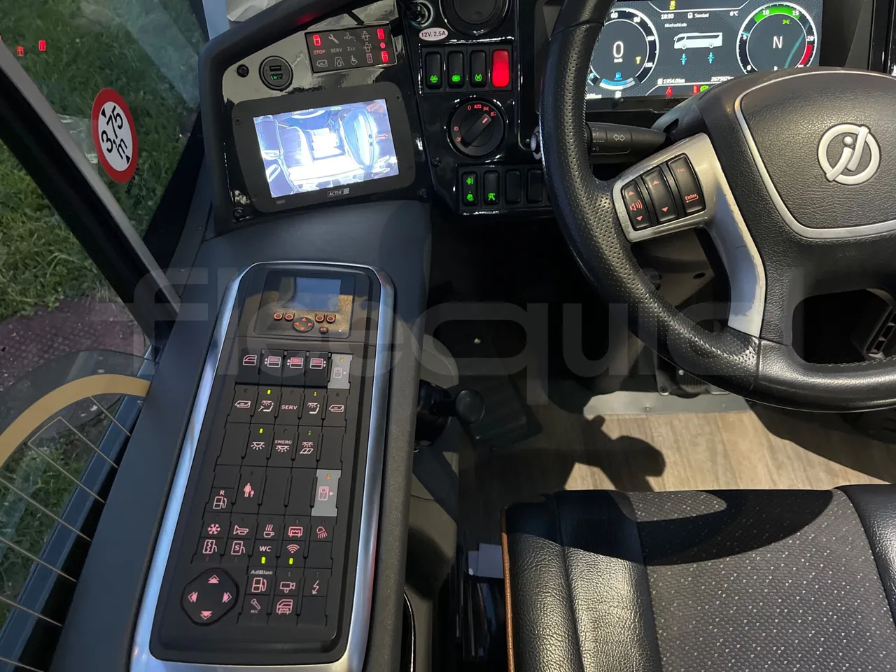 Irizar i6 I6S 13.35 - Euro 6 - 300kW - 12.920 mt - onboard devices 1