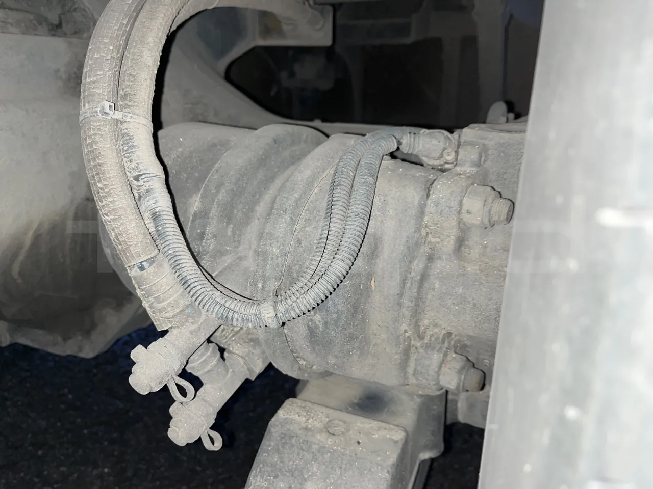 Irizar i6 I6S 13.35 - Euro 6 - 300kW - 12.920 mt - axle 2 caliper brakes right