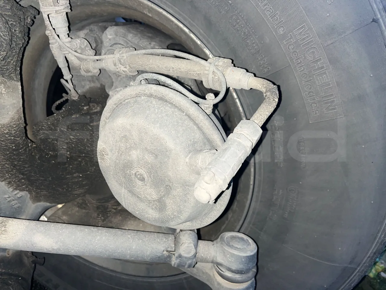 Irizar i6 I6S 13.35 - Euro 6 - 300kW - 12.920 mt - front brake calipers left