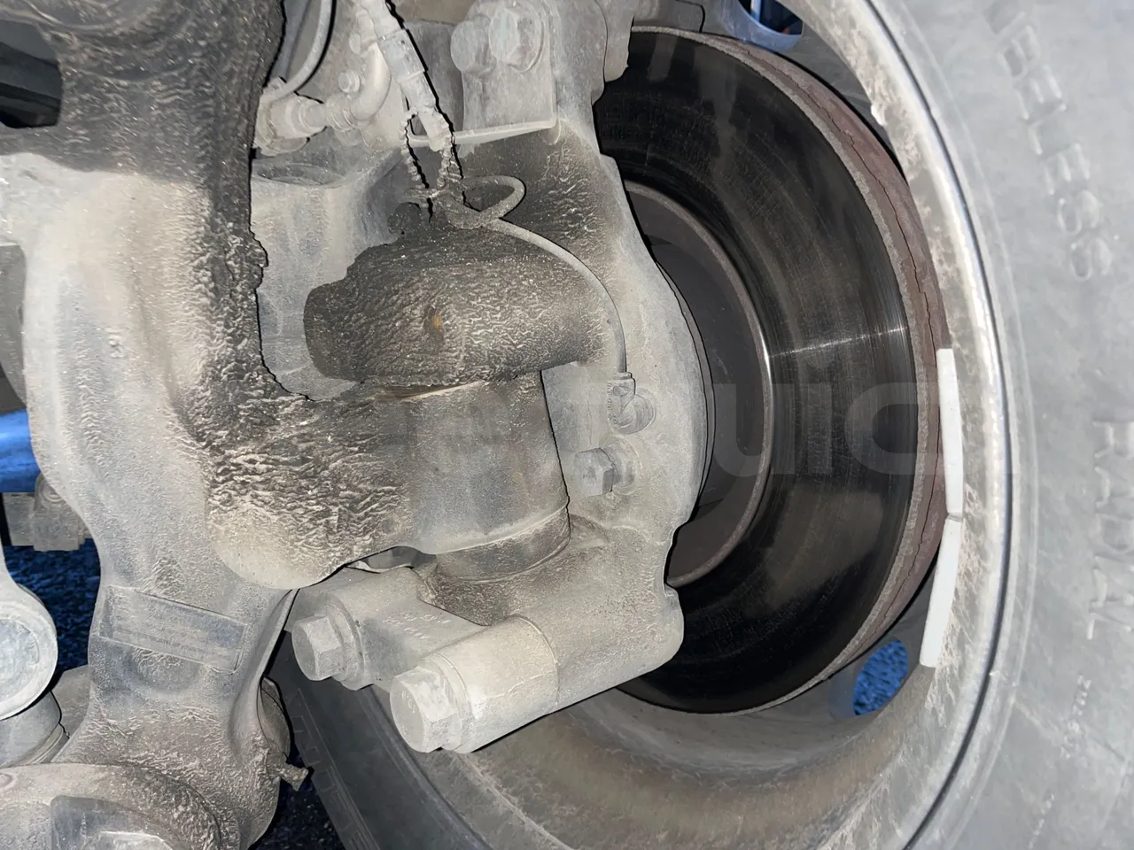 Irizar i6 I6S 13.35 - Euro 6 - 300kW - 12.920 mt - front discs right