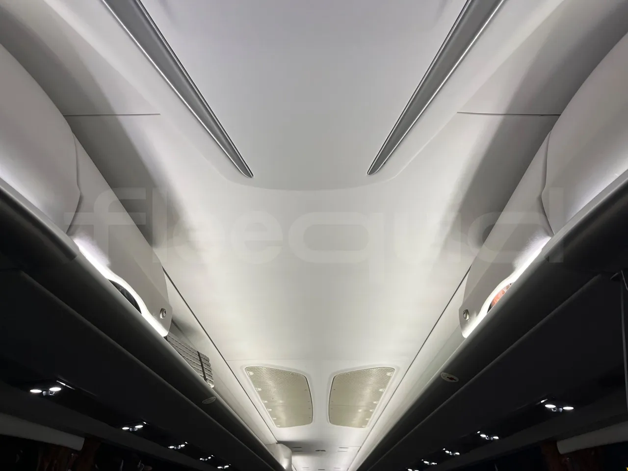 Irizar i6 I6S 13.35 - Euro 6 - 300kW - 12.920 mt - overhead compartments photo