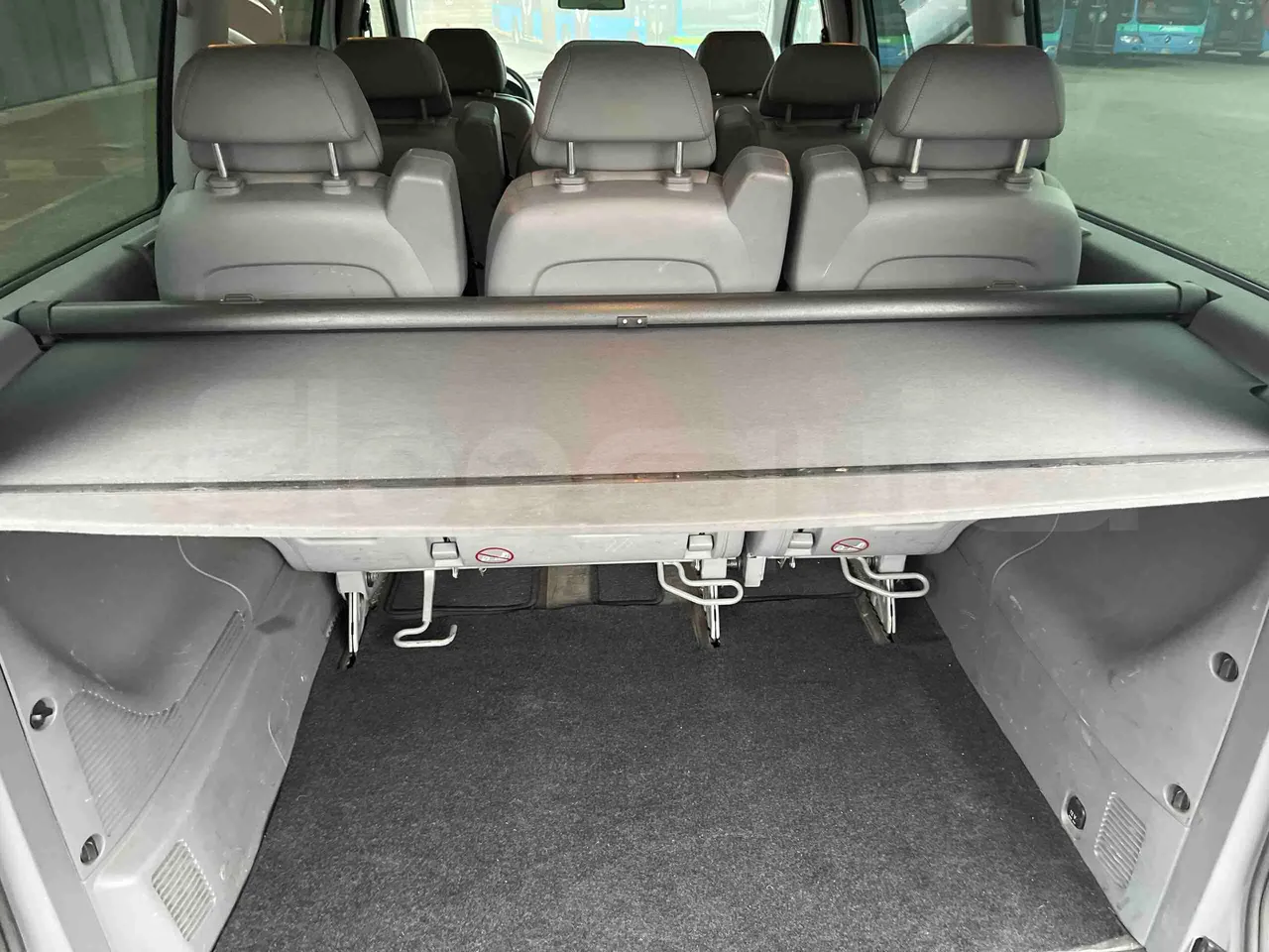 Mercedes-Benz Viano CDI 2.2 - Euro4 - 110kW - 4.993mt - under carpet photo