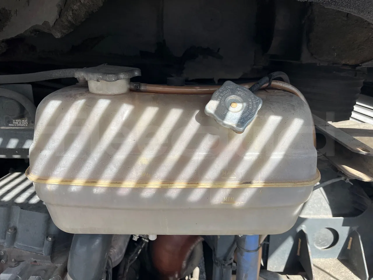 Iveco 397E 397E12.45 - Euro 4 - 331 kW - 12.920 mt - engine plate photo