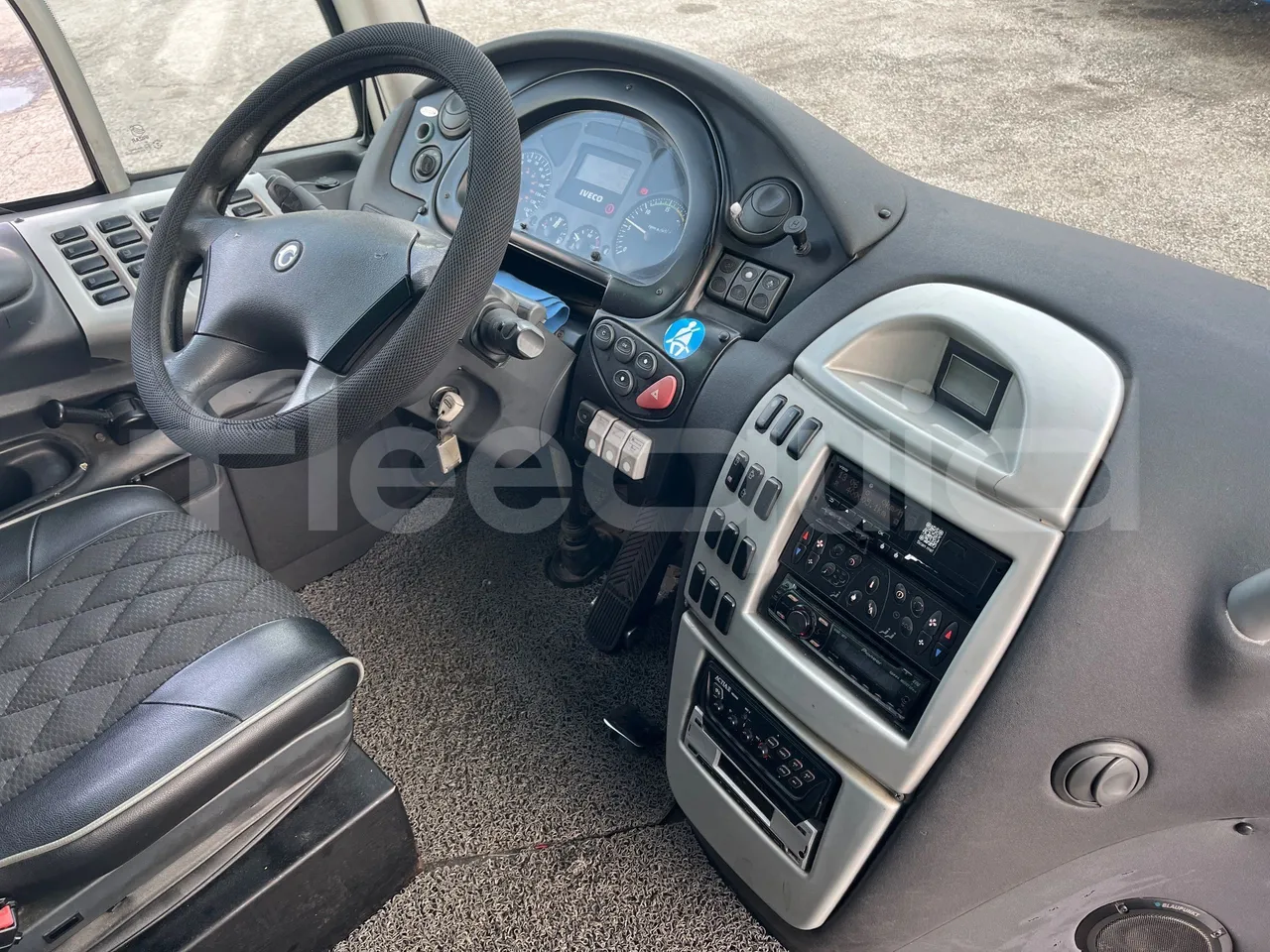 Iveco 397E 397E12.45 - Euro 4 - 331 kW - 12.920 mt - buttons panels on