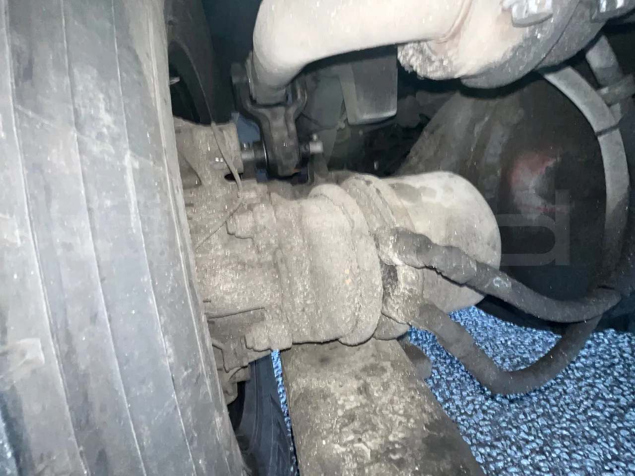 Iveco 397E 397E12.45 - Euro 4 - 331 kW - 12.920 mt - axle 2 caliper brakes right