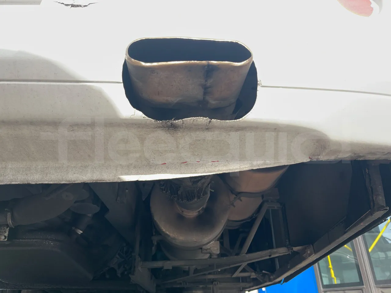 Iveco 397E 397E12.45 - Euro 4 - 331 kW - 12.920 mt - exhaust photo