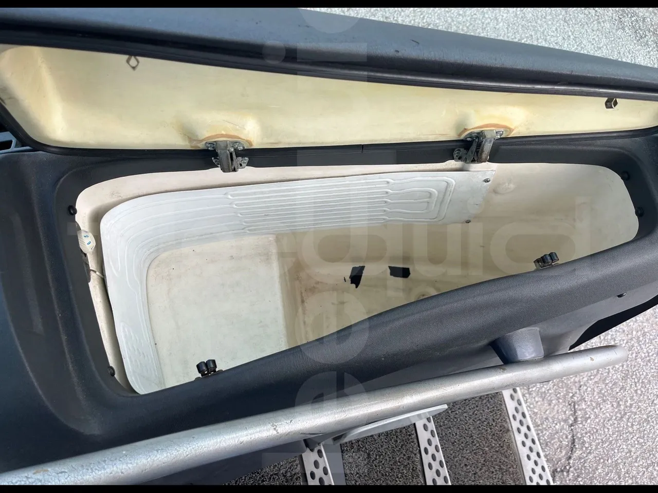 Iveco 397E 397E12.45 - Euro 4 - 331 kW - 12.920 mt - handrails photo