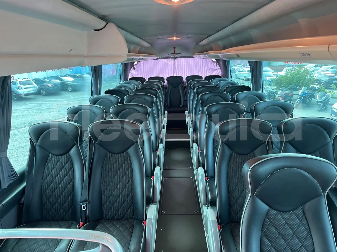 Iveco 397E 397E12.45 - Euro 4 - 331 kW - 12.920 mt - reverse view middle aisle