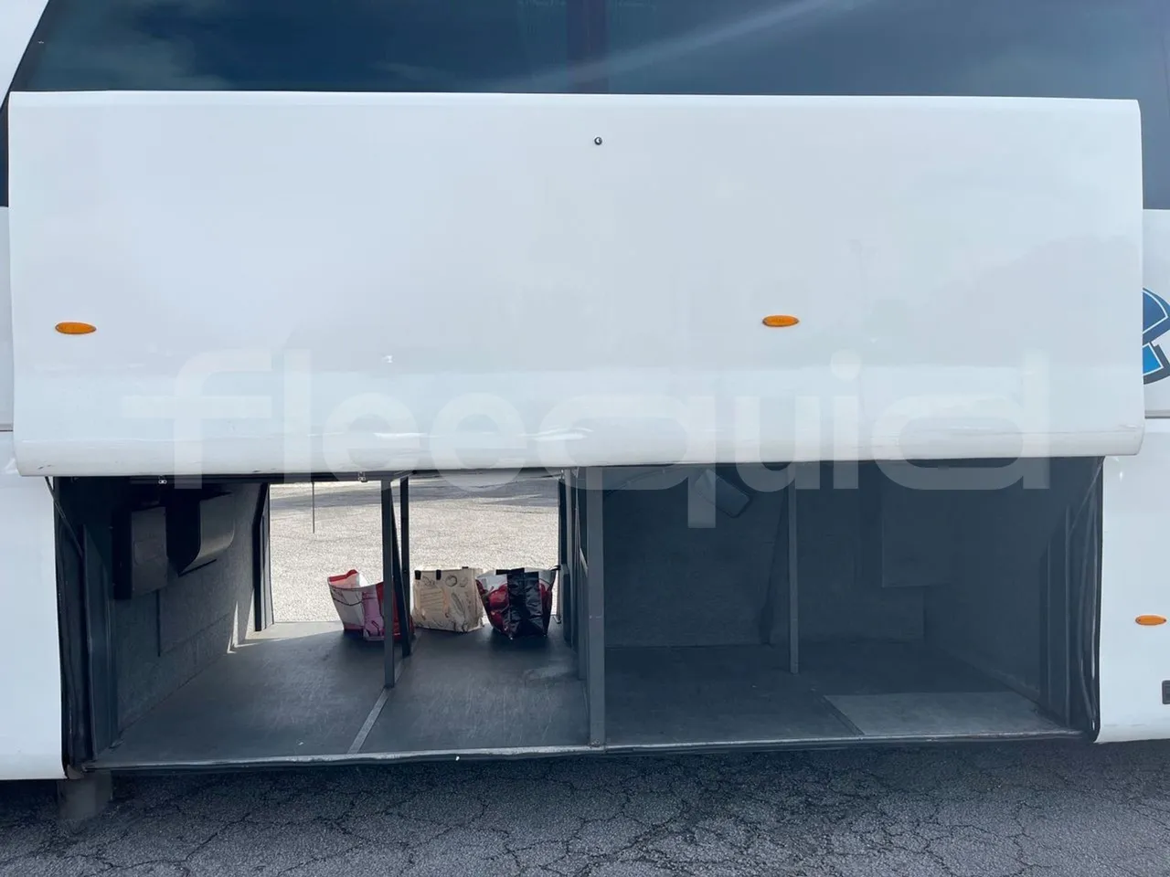 Iveco 397E 397E12.45 - Euro 4 - 331 kW - 12.920 mt - luggage rack photo