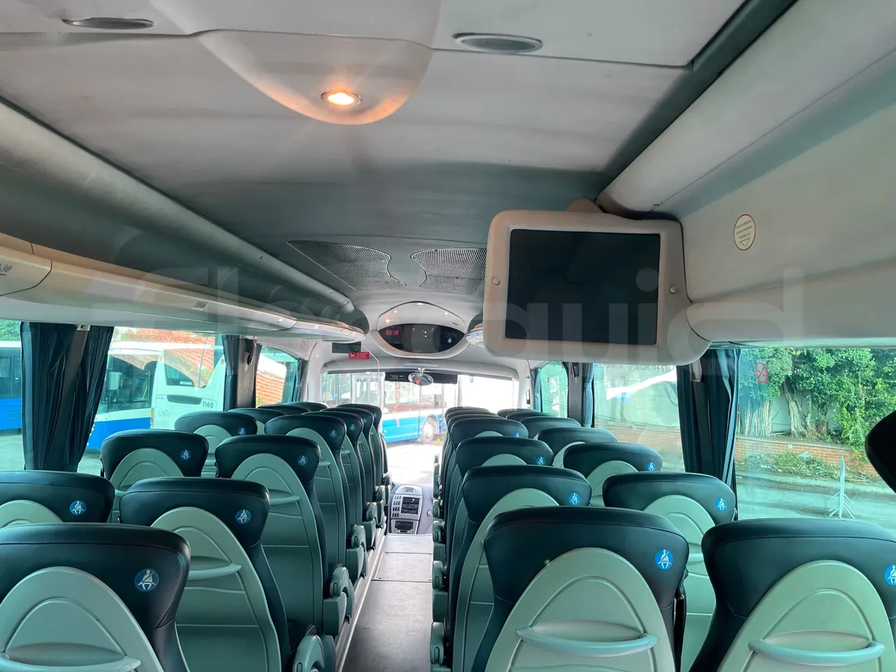 Iveco 397E 397E12.45 - Euro 4 - 331 kW - 12.920 mt - monitor detail photo