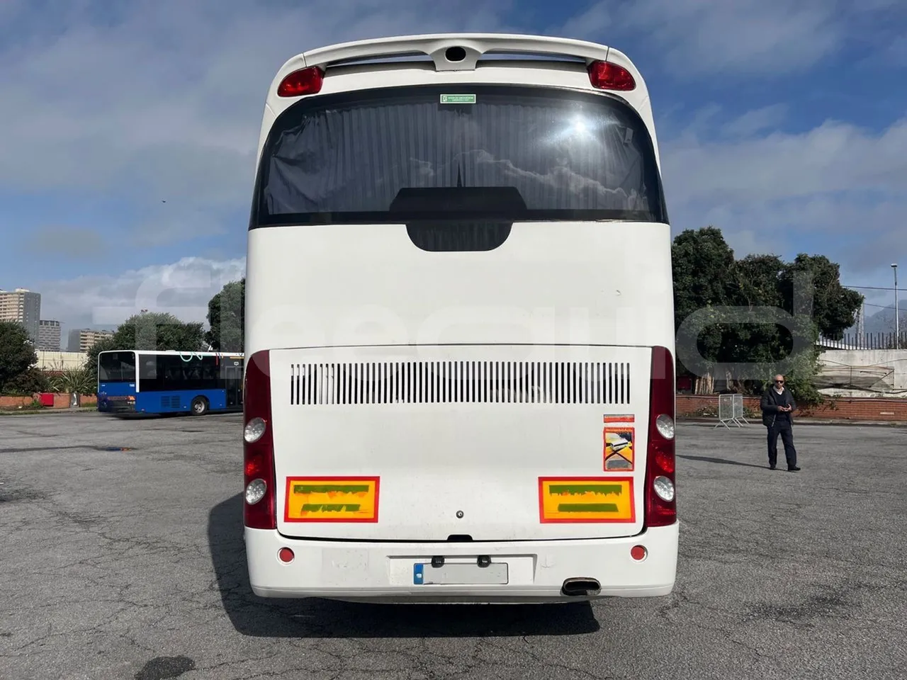 Iveco 397E 397E12.45 - Euro 4 - 331 kW - 12.920 mt - rear hatch closed