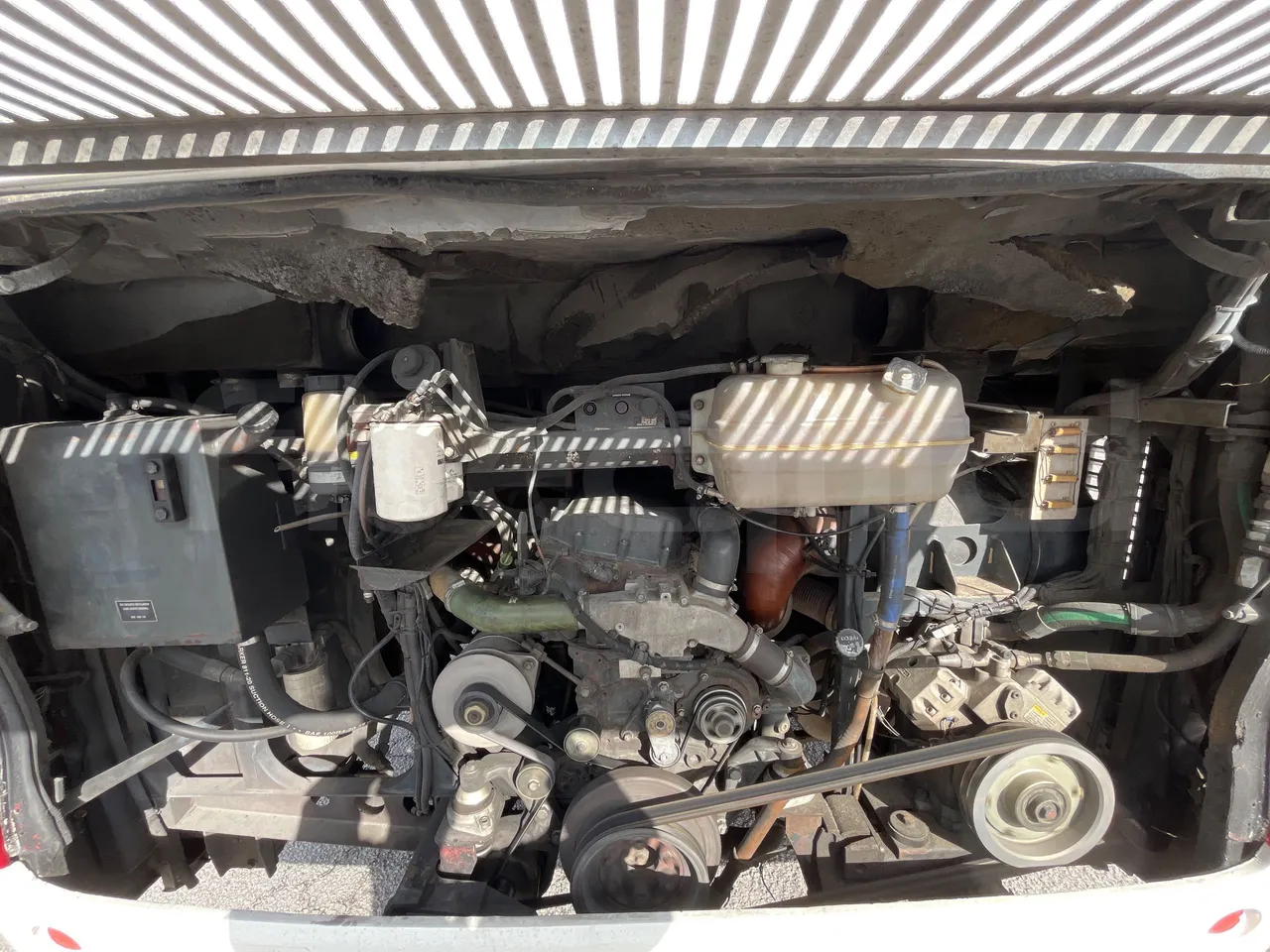 Iveco 397E 397E12.45 - Euro 4 - 331 kW - 12.920 mt - rear hatch open