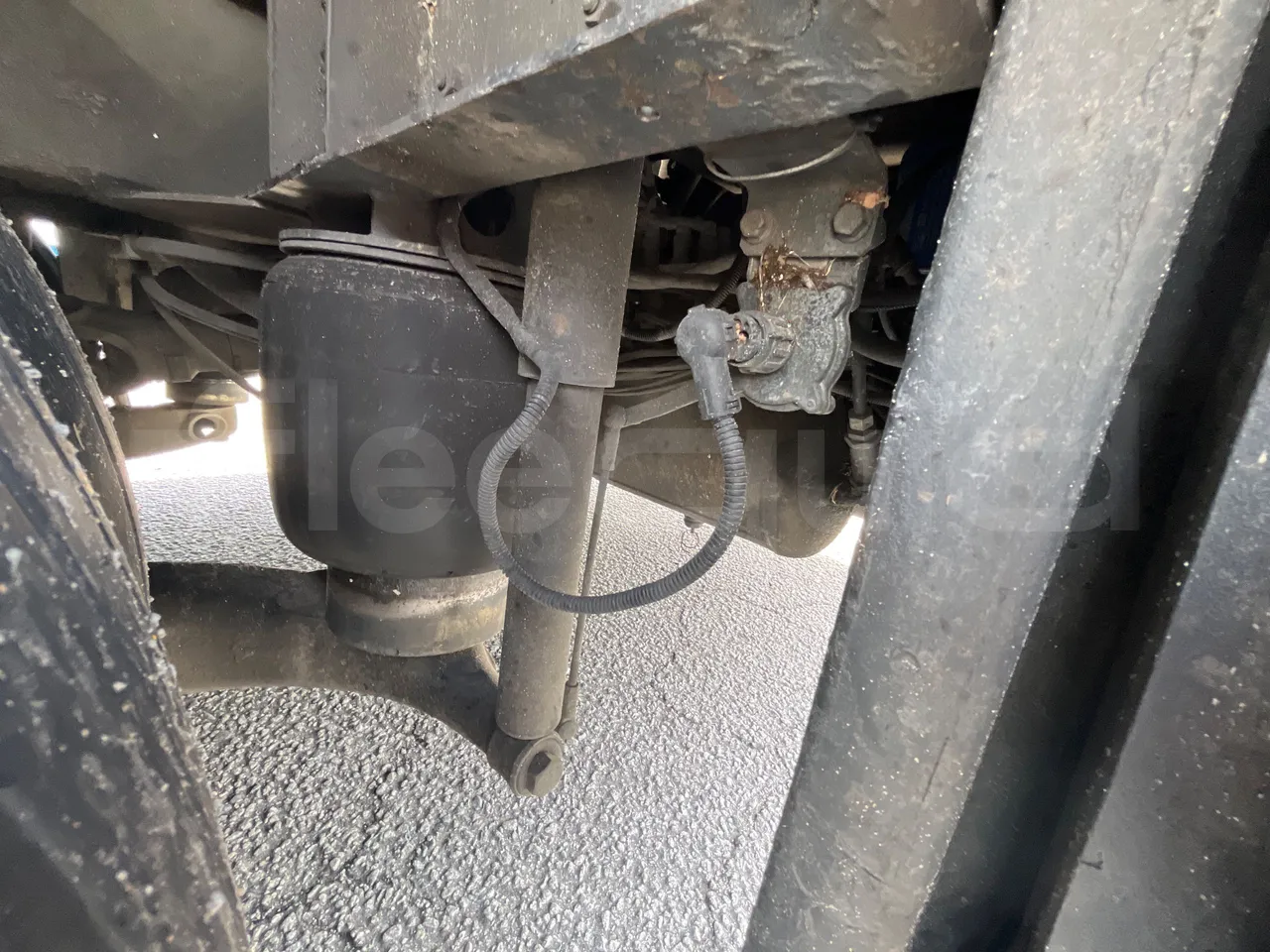 Iveco 397E 397E12.45 - Euro 4 - 331 kW - 12.920 mt - axle 2 shock absorbers 2 left
