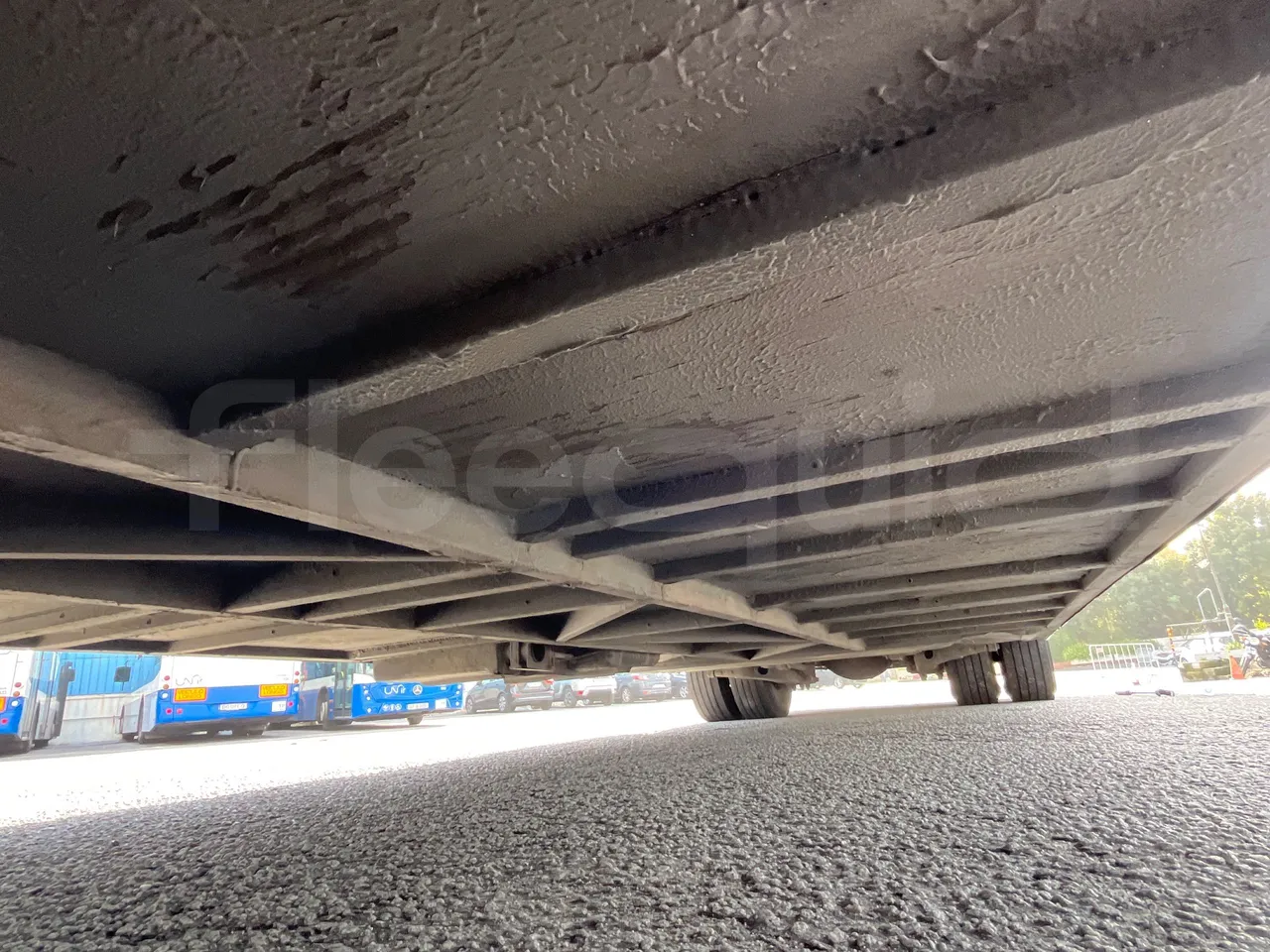 Iveco 397E 397E12.45 - Euro 4 - 331 kW - 12.920 mt - central undercarriage photo