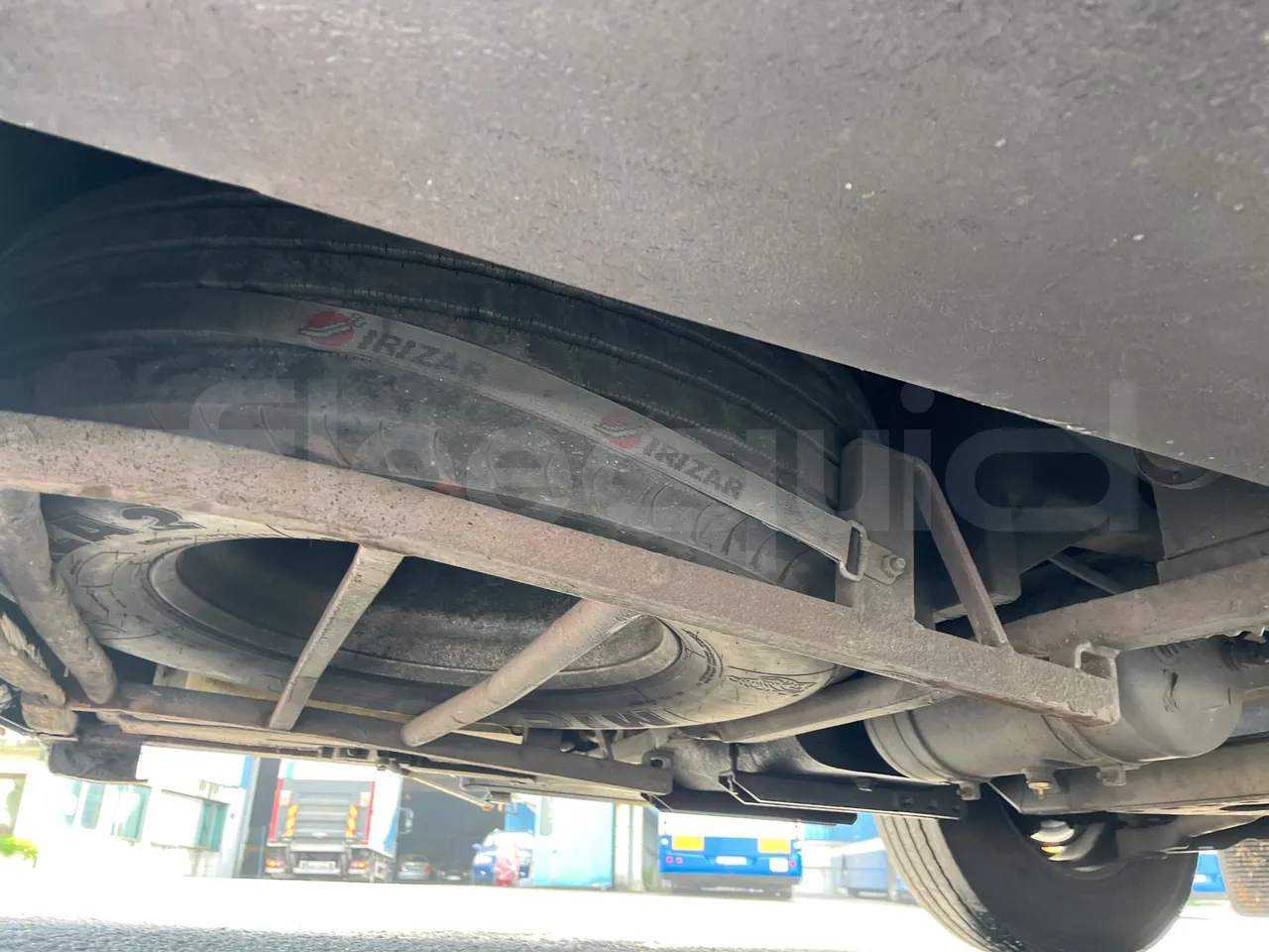 Iveco 397E 397E12.45 - Euro 4 - 331 kW - 12.920 mt - spare wheel