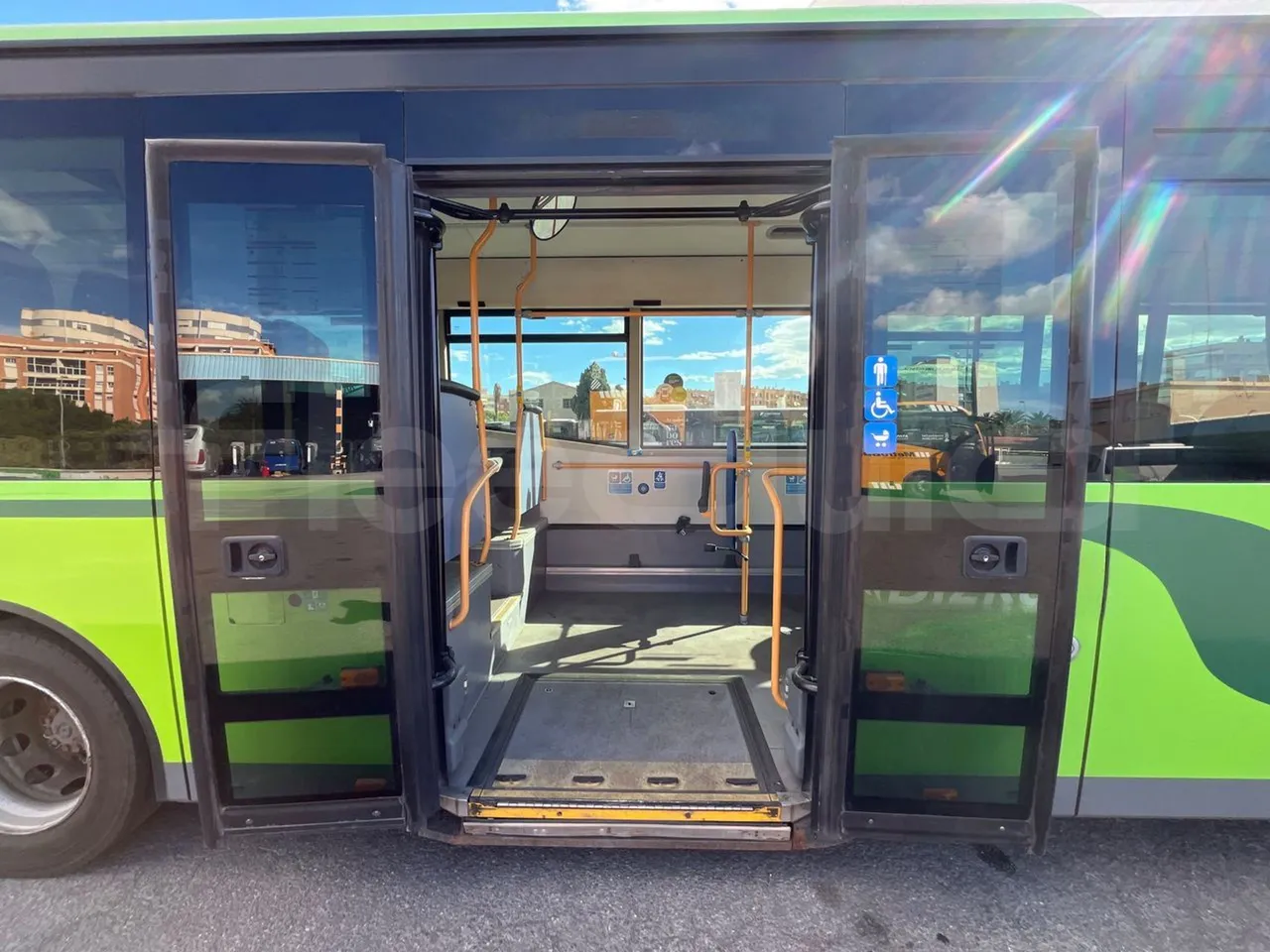 Iveco Crossway CBLE4/00 - EUR6 - 265kW - 12.965m - front door 3 open