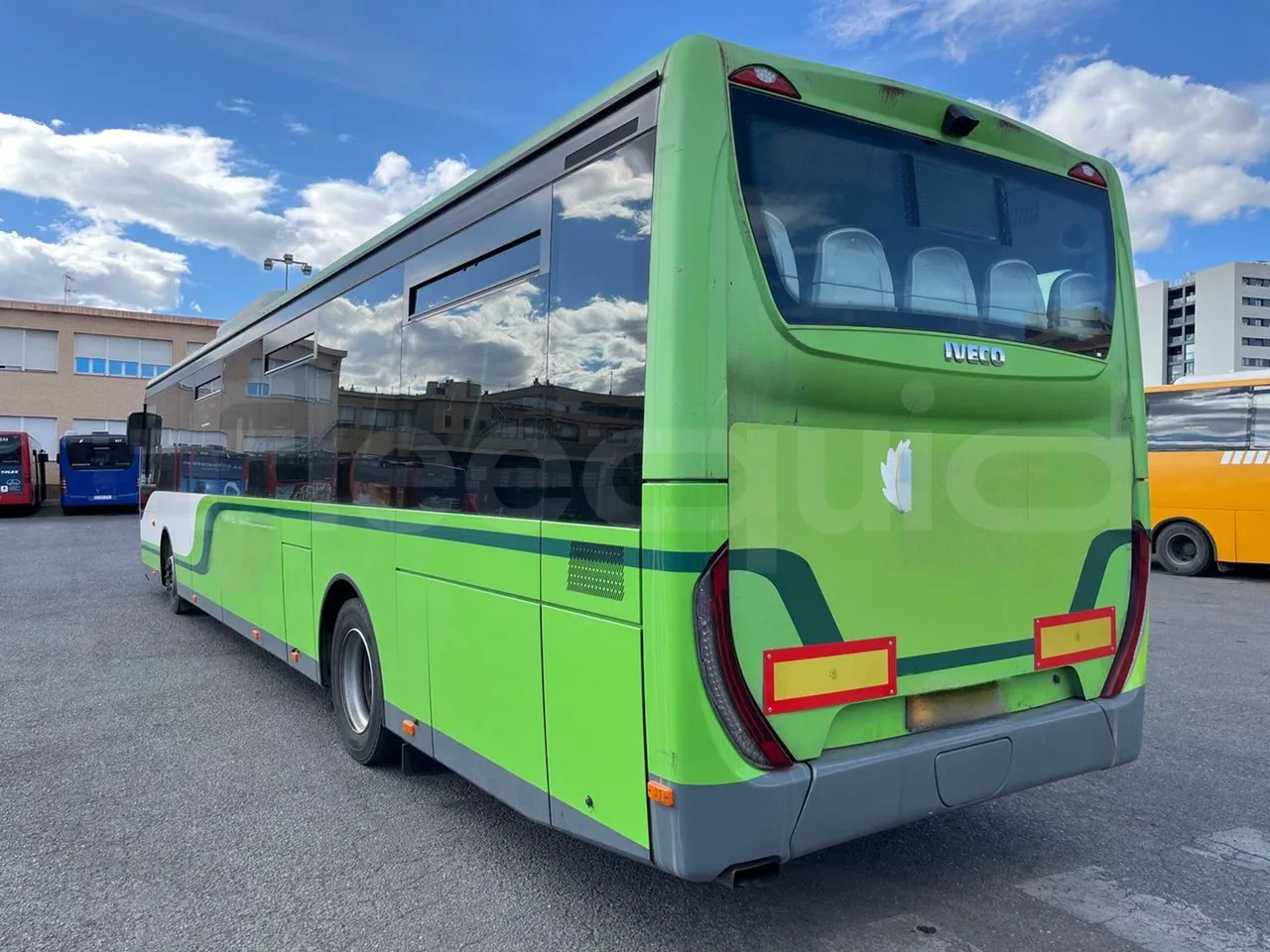 Iveco Crossway CBLE4/00 - EUR6 - 265kW - 12.965m - 3/4 left rear side
