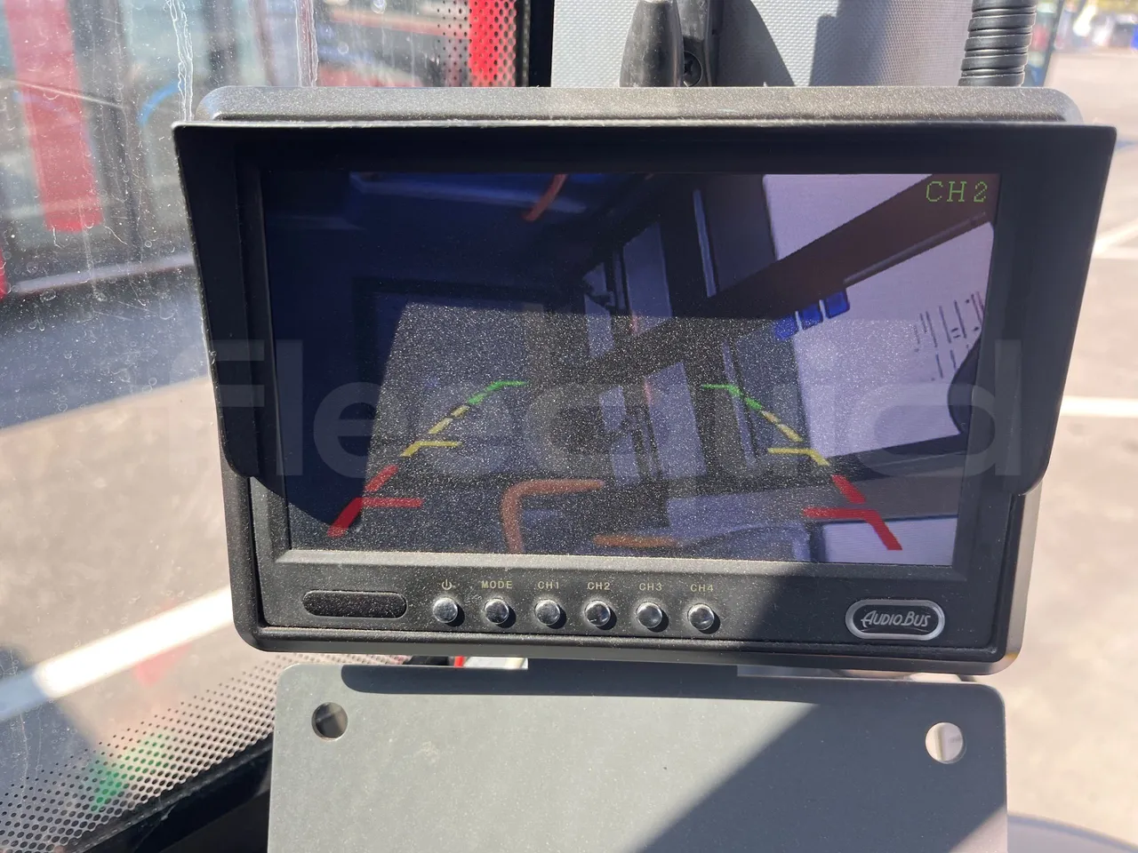 Iveco Crossway CBLE4/00 - EUR6 - 265kW - 12.965m - handrails photo