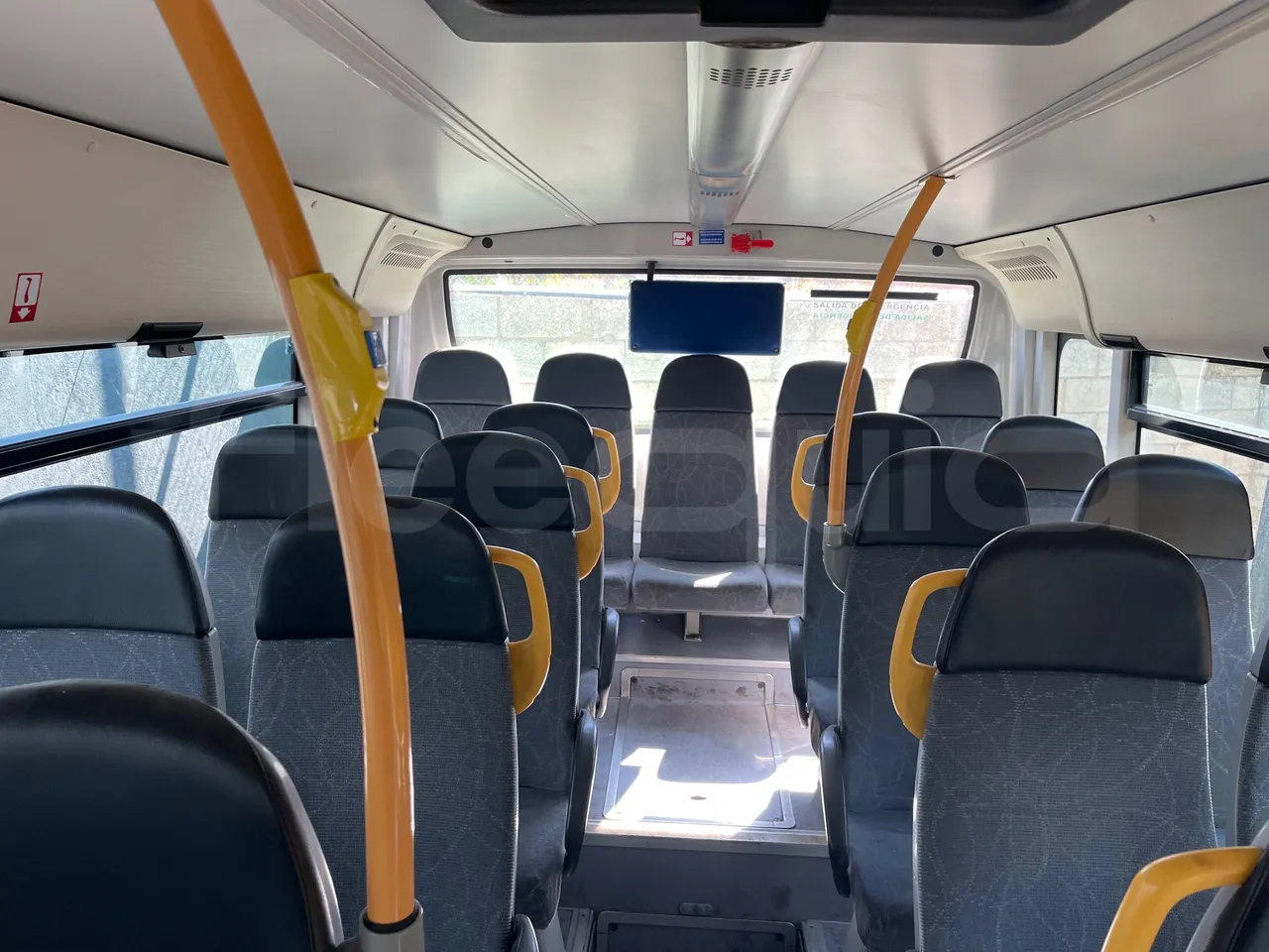 Iveco Crossway CBLE4/00 - EUR6 - 265kW - 12.965m - forward view all seats last row height